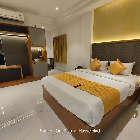 Hotel La Premier ไฮเดอราบัด ภายนอก รูปภาพ