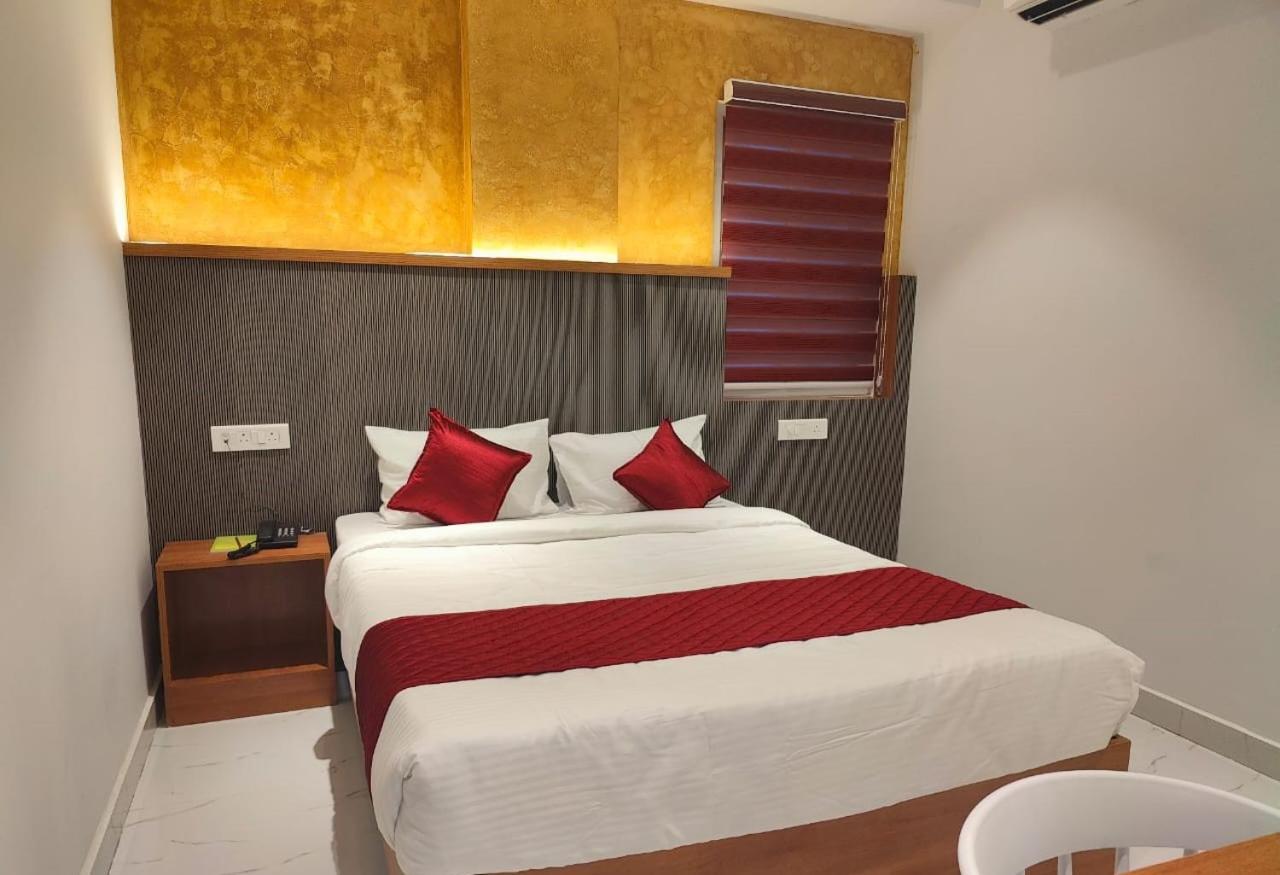 Hotel La Premier ไฮเดอราบัด ภายนอก รูปภาพ